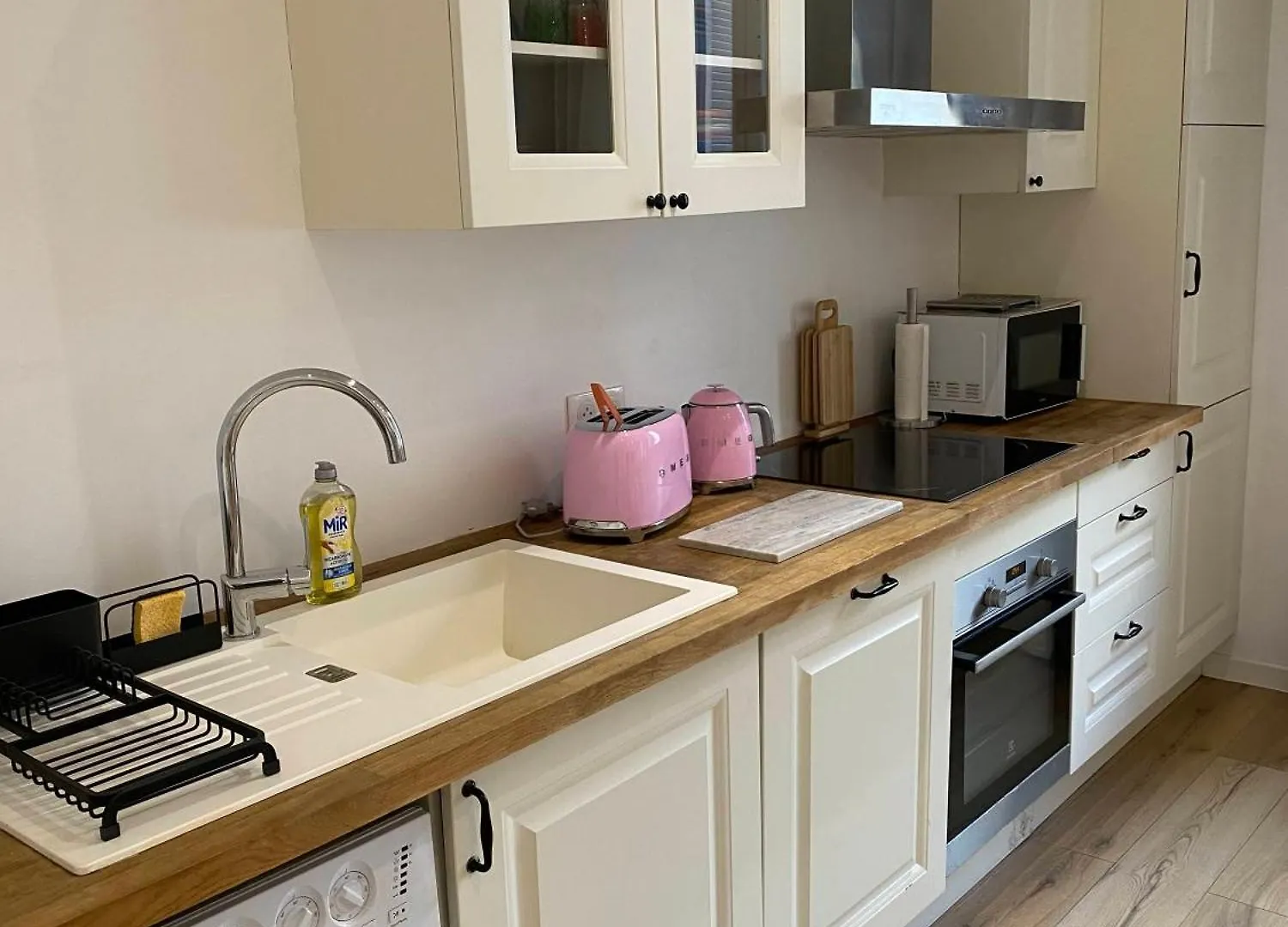 Peaceful City Centre Apt- 5B Soleau-Stayinantibes Antibes